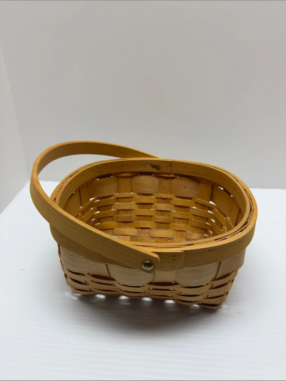 Natural Woven Party Basket with Handle